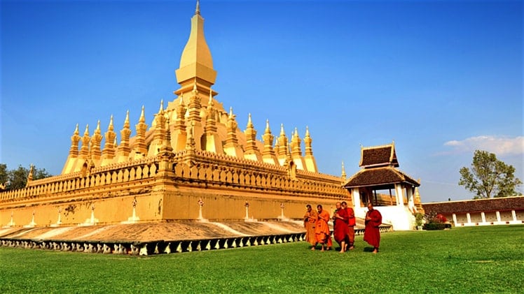 7-days-laos-vientiane-pha-that-luang